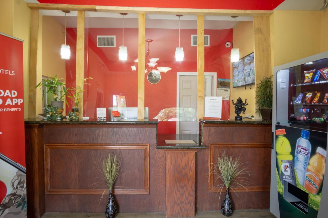 Woodridge Inn And Suites Маями Екстериор снимка
